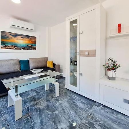 Modern Apartment Right In The Heart Of 베니돔 외부 사진