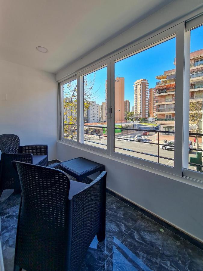 Modern Apartment Right In The Heart Of 베니돔 외부 사진