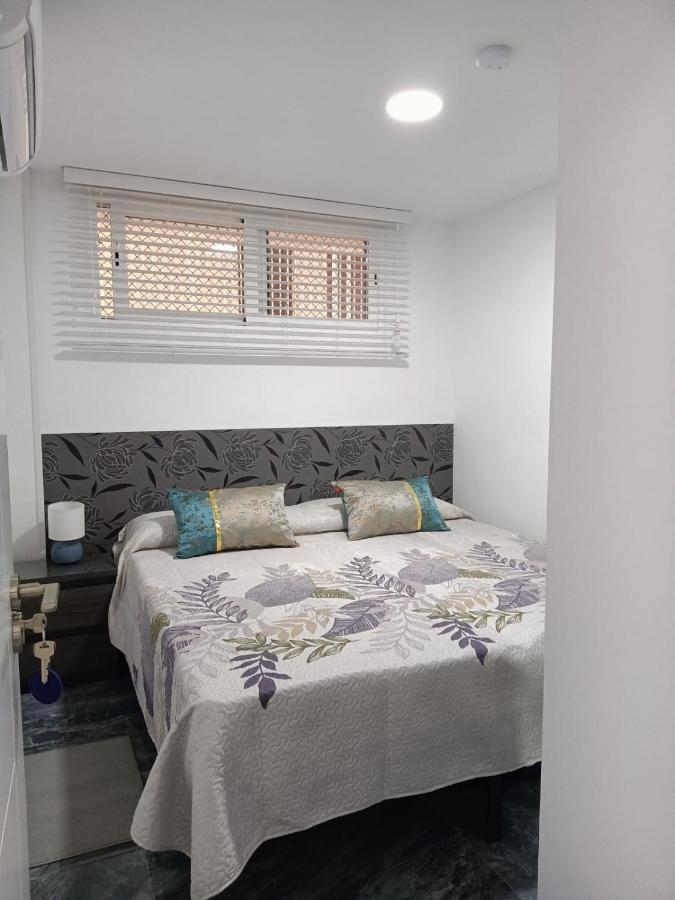 Modern Apartment Right In The Heart Of 베니돔 외부 사진